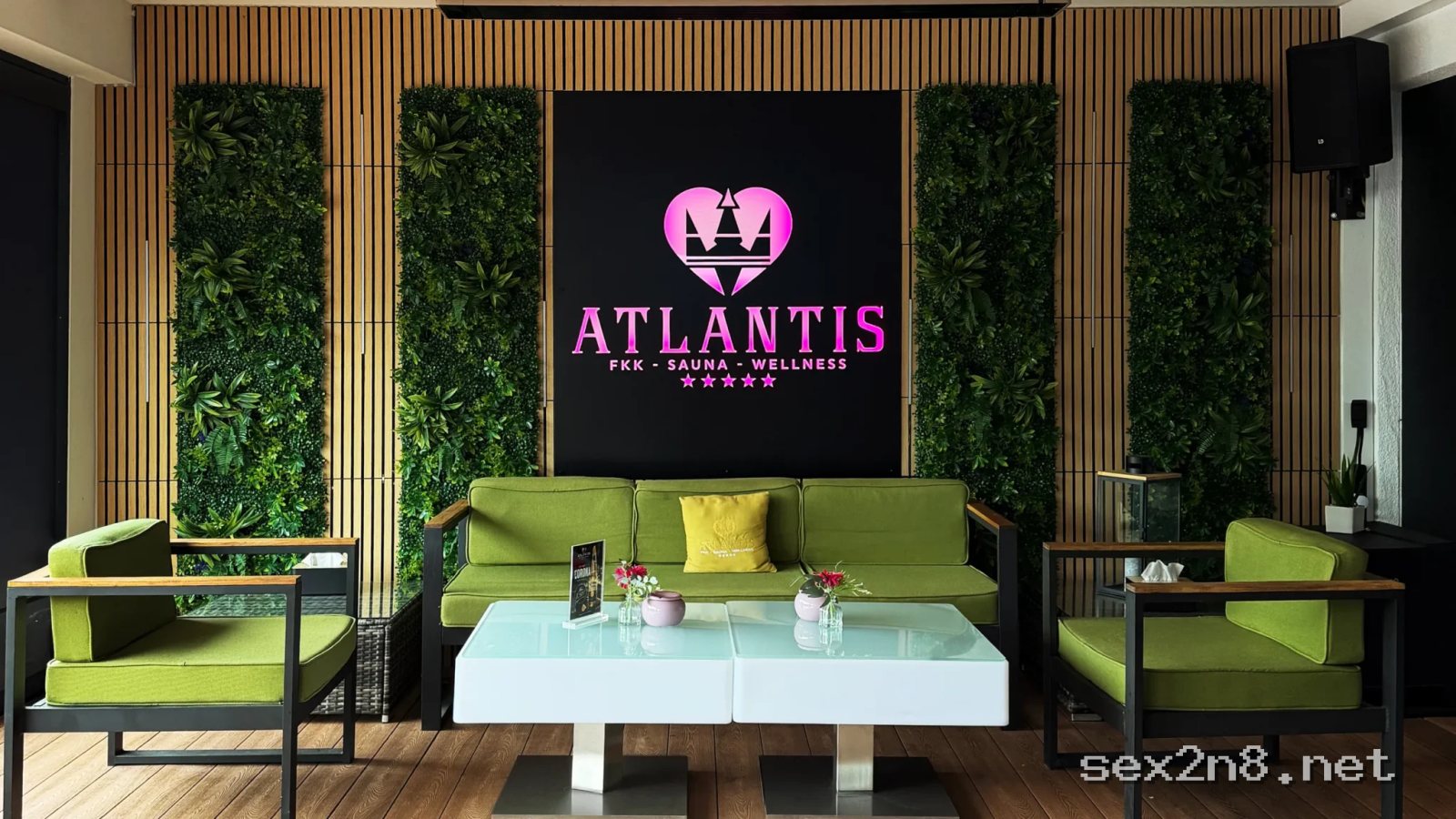 FKK Sauna Club Atlantis München – Garten & Aussenbereich